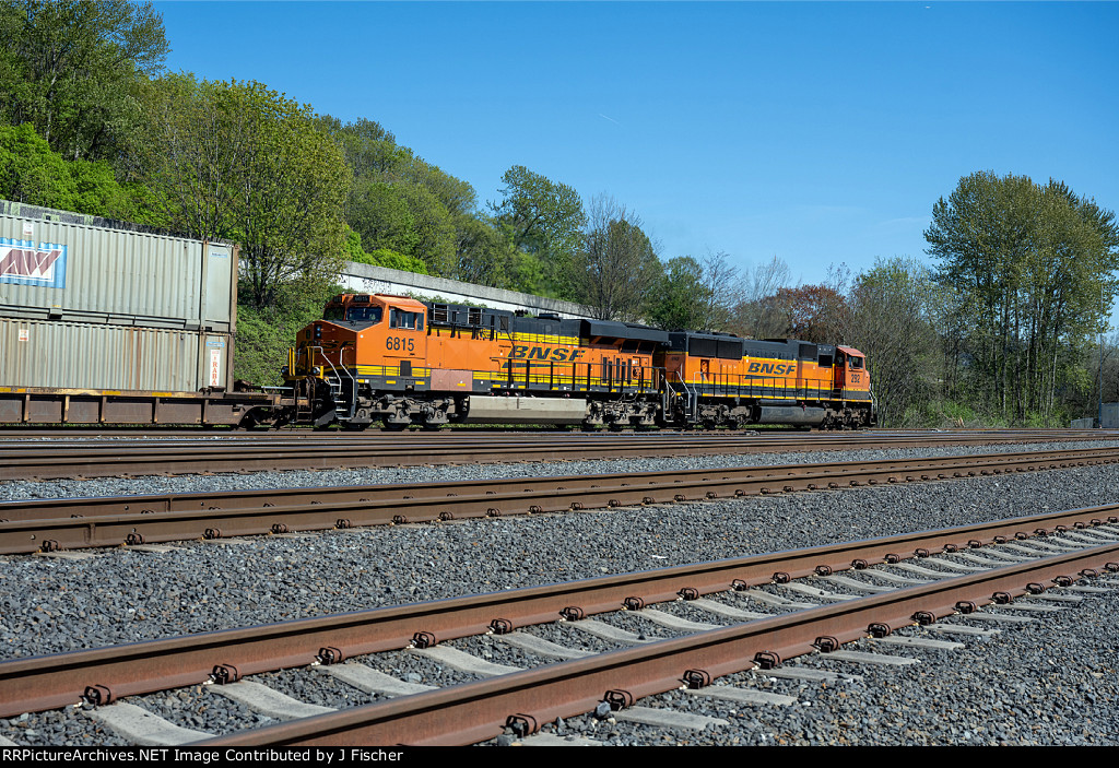 BNSF 6815